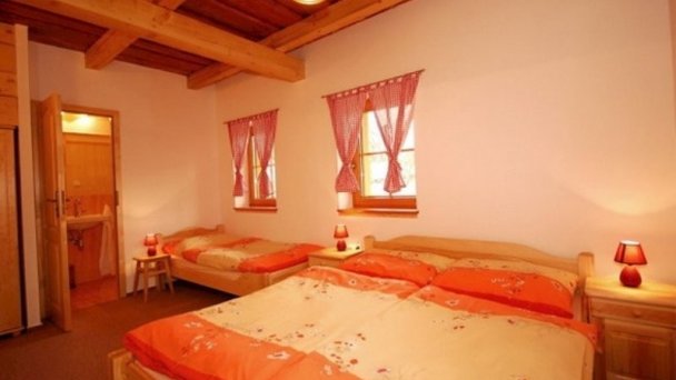 Chata HolidayRaj s wellnessom pri Bešeňovej Malatíny 11 Chata HolidayRaj s wellnessom pri Bešeňovej Malatíny 11