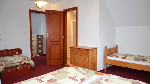 Chata HolidayRaj s wellnessom pri Bešeňovej Malatíny 28 Chata HolidayRaj s wellnessom pri Bešeňovej Malatíny 28