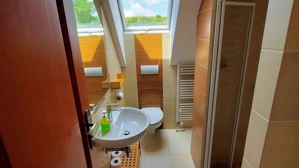 Chata HolidayRaj s wellnessom pri Bešeňovej Malatíny 34 Chata HolidayRaj s wellnessom pri Bešeňovej Malatíny 34