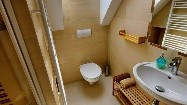 Chata HolidayRaj s wellnessom pri Bešeňovej Malatíny 35 Chata HolidayRaj s wellnessom pri Bešeňovej Malatíny 35