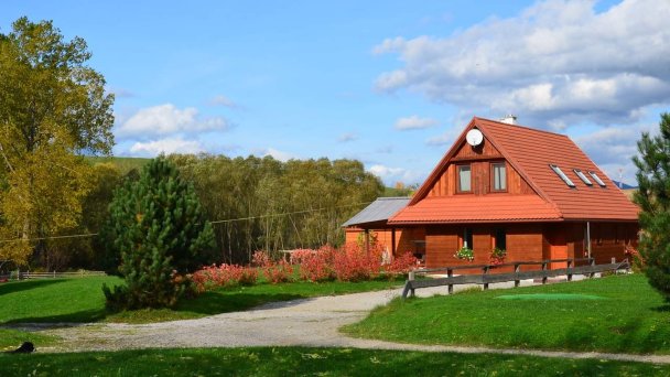Chata HolidayRaj s wellnessom pri Bešeňovej Malatíny 39 Chata HolidayRaj s wellnessom pri Bešeňovej Malatíny 39