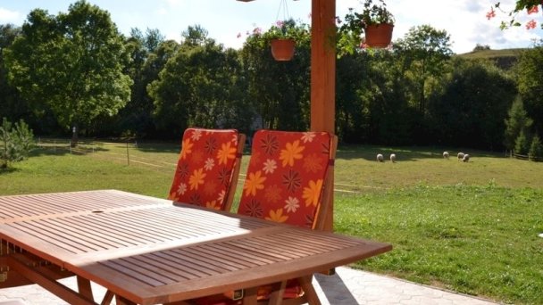 Chata HolidayRaj s wellnessom pri Bešeňovej Malatíny 48 Chata HolidayRaj s wellnessom pri Bešeňovej Malatíny 48