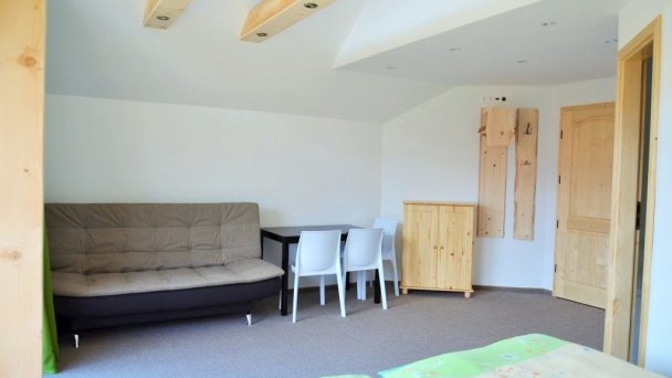 Chata HolidayRaj s wellnessom pri Bešeňovej Malatíny 63 Chata HolidayRaj s wellnessom pri Bešeňovej Malatíny 63