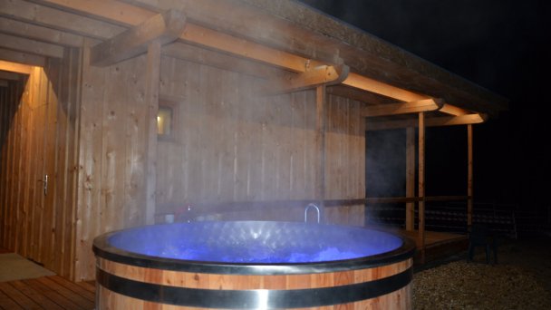 Chata HolidayRaj s wellnessom pri Bešeňovej Malatíny 88 Chata HolidayRaj s wellnessom pri Bešeňovej Malatíny 88