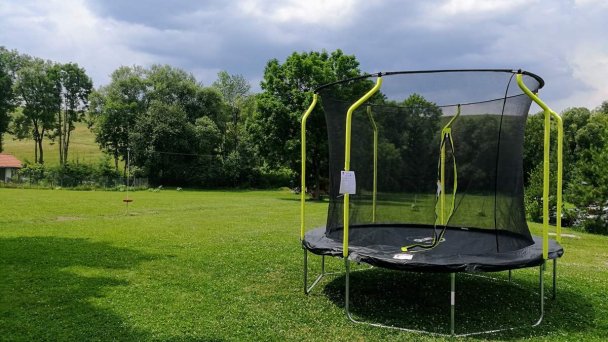 Chata HolidayRaj s wellnessom pri Bešeňovej Malatíny 93 Chata HolidayRaj s wellnessom pri Bešeňovej Malatíny 93