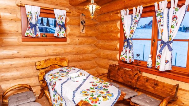 Zrubové chaty na brehu Liptovskej Mary Bobrovník 18