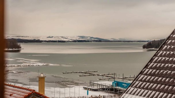 Zrubové chaty na brehu Liptovskej Mary Bobrovník 25