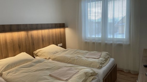 U divokej včely Ižipovce 7