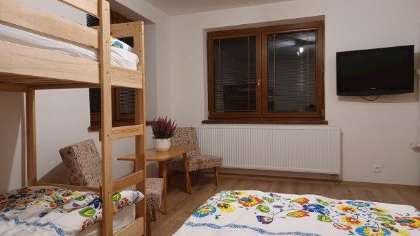 Chalupa pod lipou Východná 8