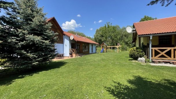 Dom Marko a apartmán Natália Liptovská Sielnica 11