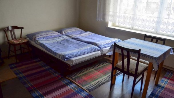 Pôvodná drevenička a Modrý domček Liptovská Teplá 18 Pôvodná drevenička a Modrý domček Liptovská Teplá 18