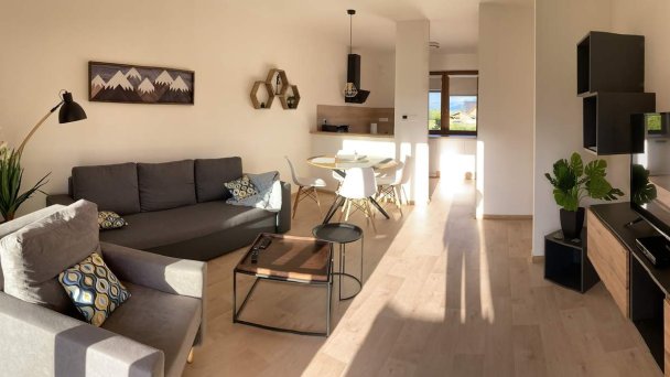 Panorama Home Valča 3