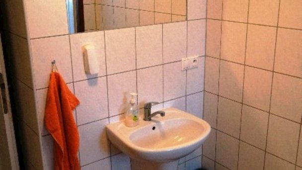 Ubytovňa Obchodné centrum Zavar 14