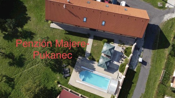 Penzión Majere Pukanec 28