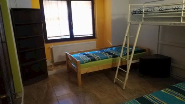 Ubytovanie Bastards Čakajovce 38