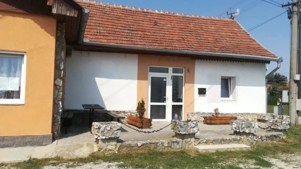Ubytovanie Bastards Čakajovce 20