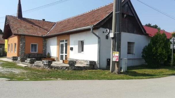 Ubytovanie Bastards Čakajovce 22