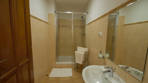 Kúria na Táľoch Tále 43 Kúria na Táľoch Tále 43