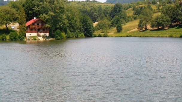 Chata Kašná hôrka (pôvodne Chata Tajch) Nová Baňa 23