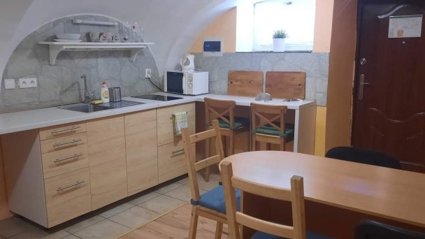 Hotel Jeleň Pezinok 4