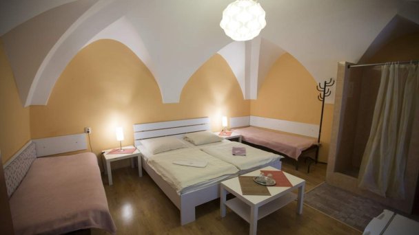 Hotel Jeleň Pezinok 15