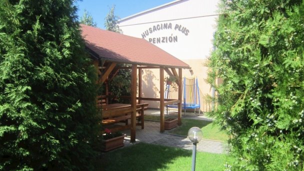 Husacina Plus Penzión Slovenský Grob 8 Husacina Plus Penzión Slovenský Grob 8
