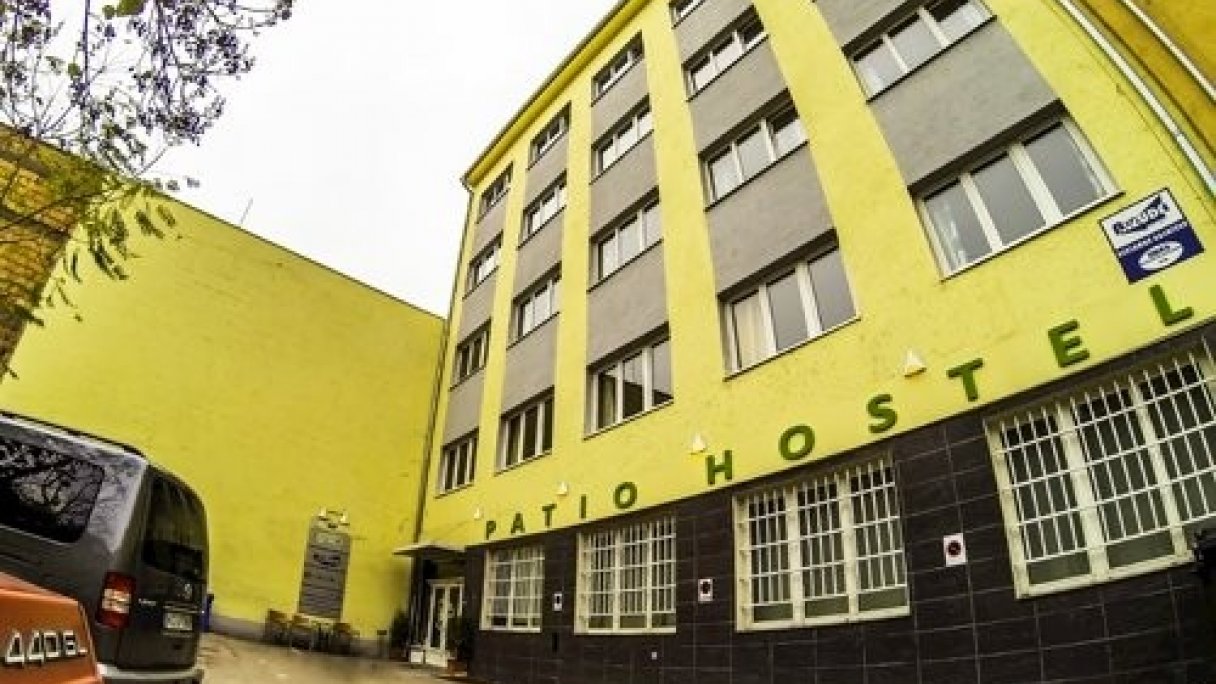 Hostel Patio Bratislava - Staré Mesto 1