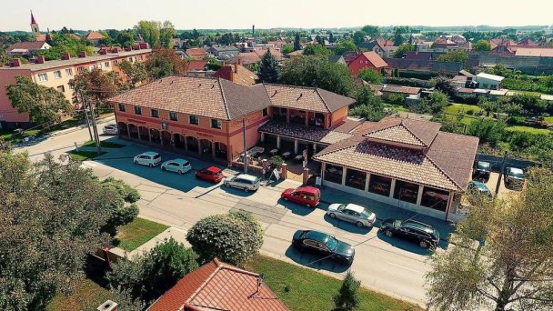 Corvin Pension & Restaurant Veľký Meder 47