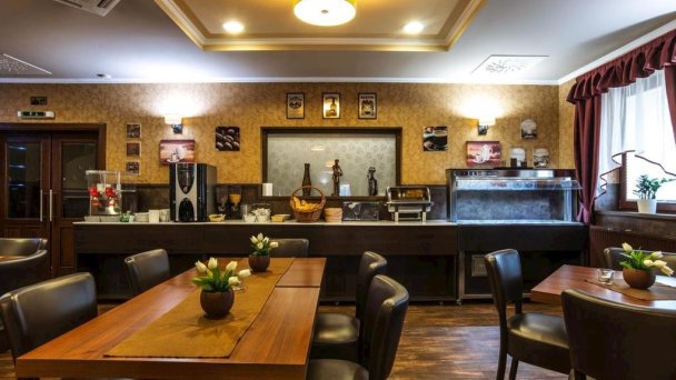Corvin Pension & Restaurant Veľký Meder 6