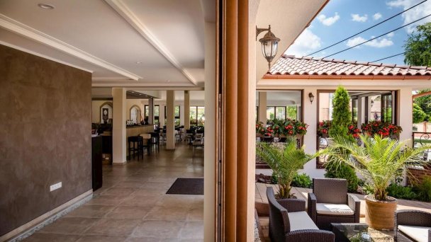 Corvin Pension & Restaurant Veľký Meder 15