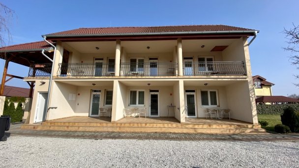 Apartmánový dom Flóra Veľký Meder 17