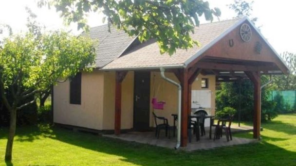 Chatky a apartmány Pod starým orechom Veľký Meder 43