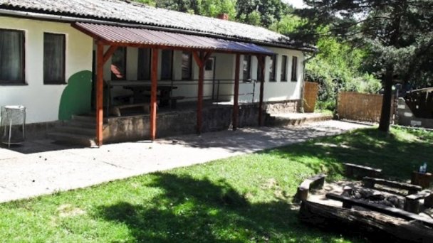 Chaty pod Gýmešom, rekreačné zariadenie Jelenec 28