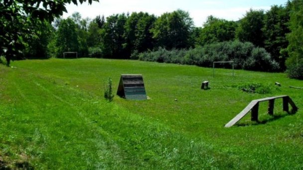 Chaty pod Gýmešom, rekreačné zariadenie Jelenec 32