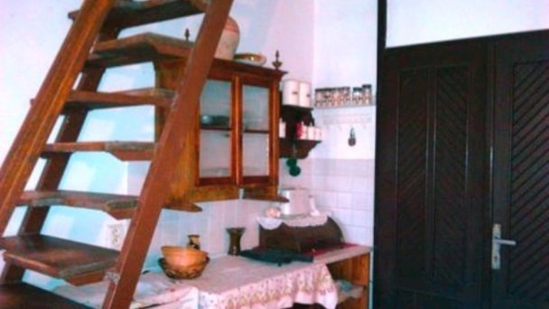 Penziónový domček Emese a Pivničná chatka pri jazere Búč 38