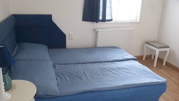 Penziónový domček Emese a Pivničná chatka pri jazere Búč 9
