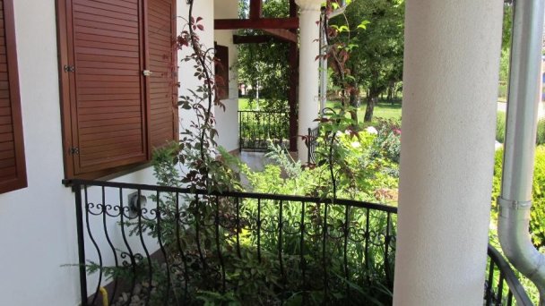 Villa Patio Patince 17