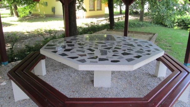 Villa Patio Patince 7