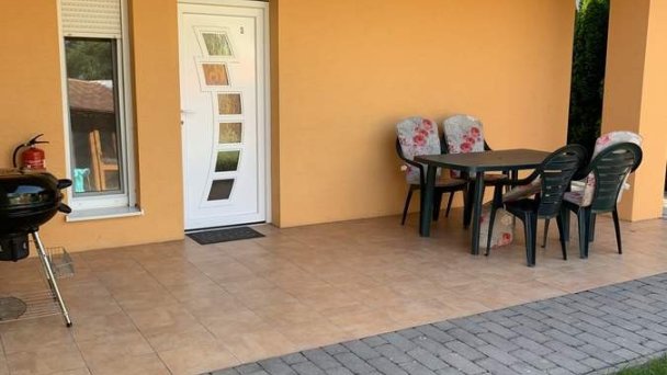 Villa Gracia Patince 17