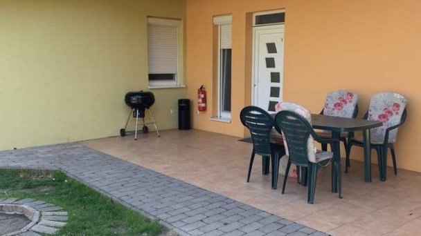 Villa Gracia Patince 15