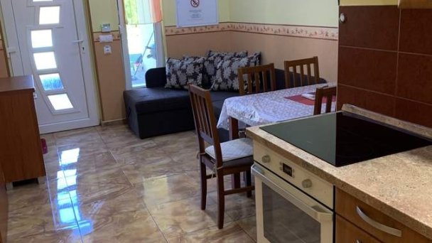 Villa Gracia Patince 9