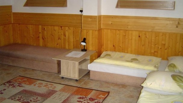 Ubytovanie pod mostom Podhájska 38