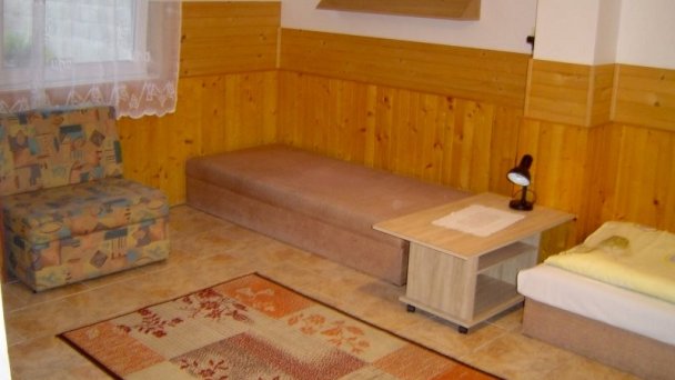 Ubytovanie pod mostom Podhájska 40