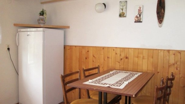 Ubytovanie pod mostom Podhájska 10