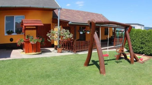 Apartmány Červený Smrek Štúrovo 33