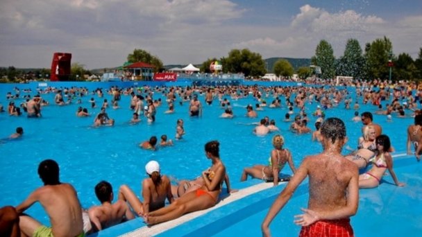 Chata Stela West Štúrovo 30 Chata Stela West Štúrovo 30