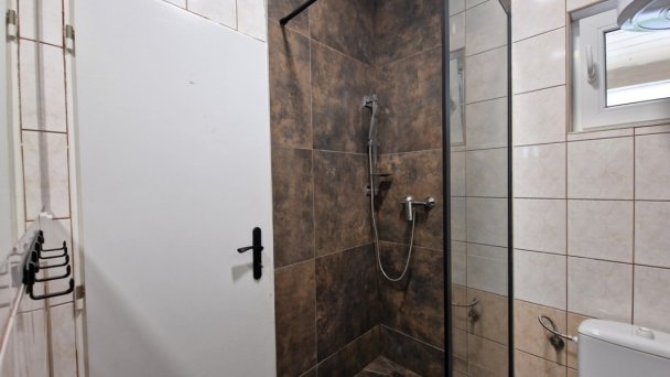 Chata Stela West Štúrovo 12 Chata Stela West Štúrovo 12