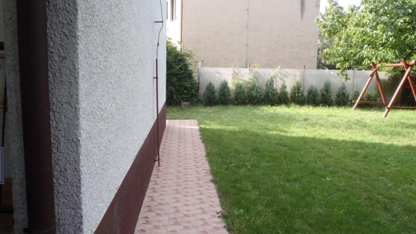 Ubytovanie Starý orech Štúrovo 15