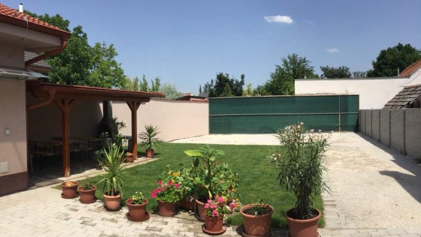 Apartmán SUNNY Štúrovo 27