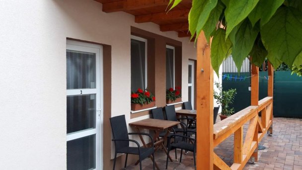 Apartmánový dom Flower Bike Štúrovo 10